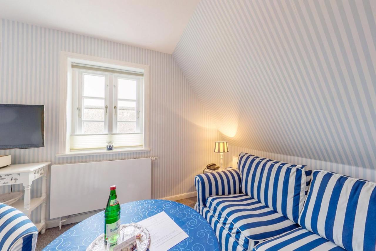 Inselhotel Arfsten Wyk auf Föhr Kültér fotó